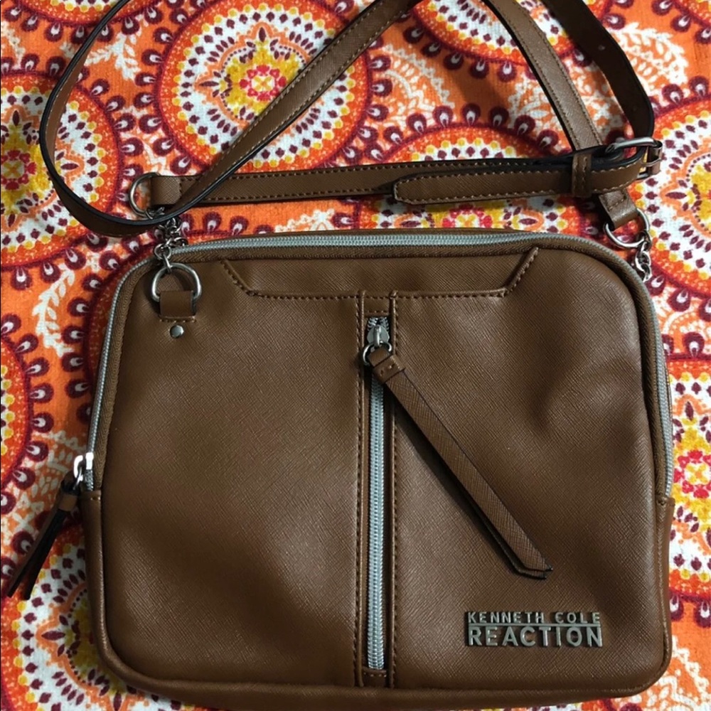 Brown women’s crossbody Shoulder purse with adjustable straps